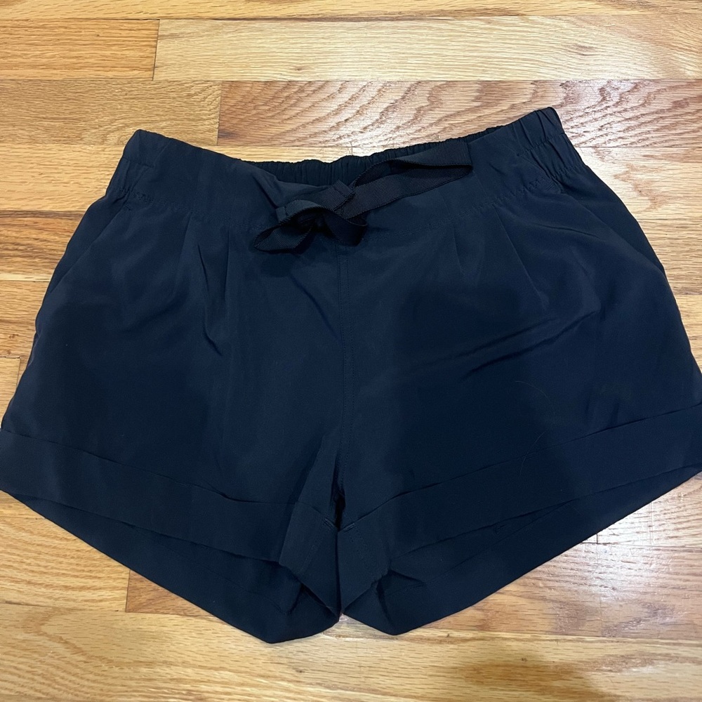 Lululemon Spring Breakaway Tie Shorts